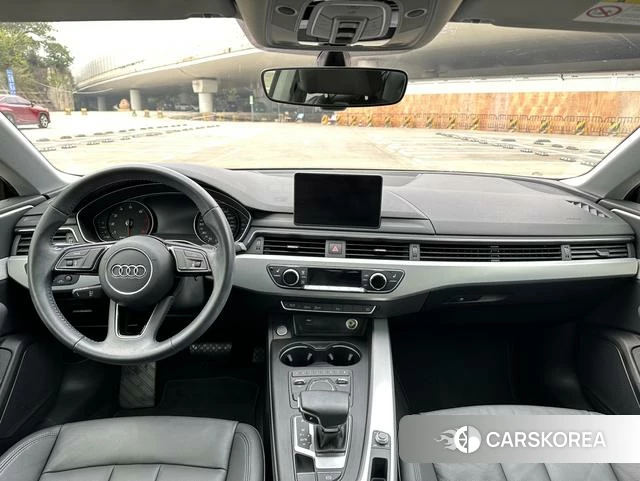 Audi A5 2020 Темно-серый из Китая