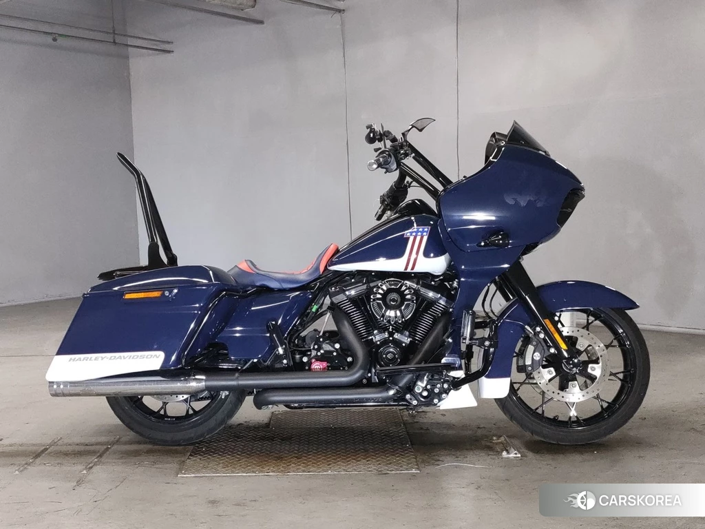 Проданный Harley-Davidson Road Glide FLTRXS1870 2020 из Японии, фото 2