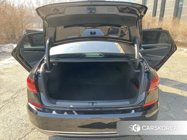 Volkswagen Passat 2023 Черный из Китая