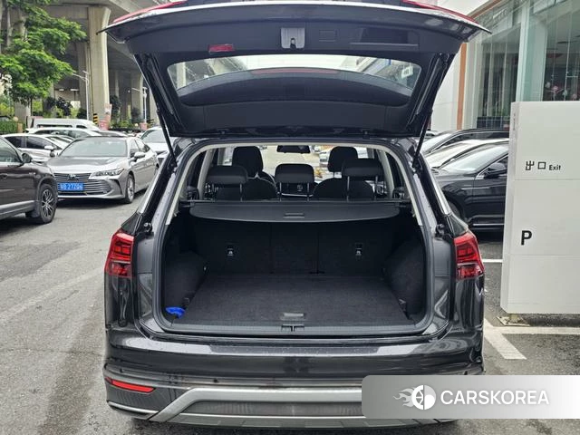 Volkswagen Tanyue 2021 Темно-серый из Китая