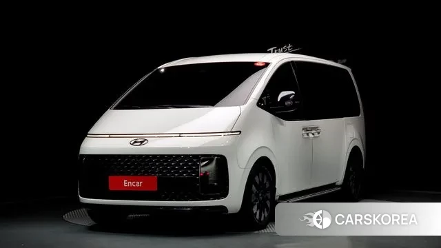 Hyundai Staria 2021 Белый из Кореи