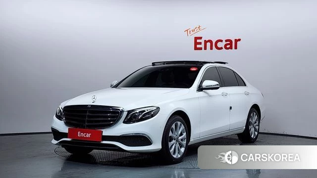 Mercedes-Benz E-Class W213 2019 Белый из Кореи