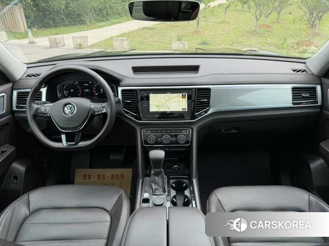 Volkswagen Tourang 2021 Черный из Китая