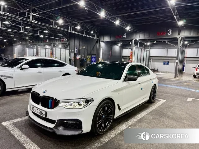 BMW 5 Series (G30) 2018 Белый из Кореи
