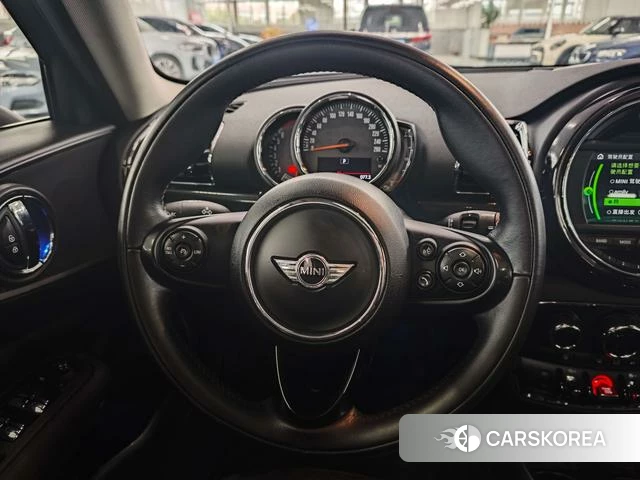 MINI CLUBMAN 2018 Коричневый из Китая