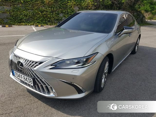 Lexus ES300h 7th generation 2025 Цвет тростника из Кореи