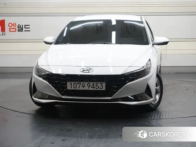 Hyundai Avante (CN7) 2023 Белый из Кореи