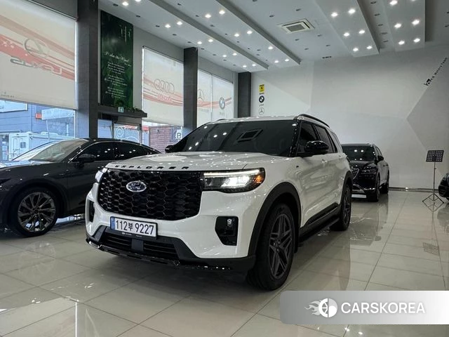 Ford Explorer 6th Generation 2025 Белый из Кореи