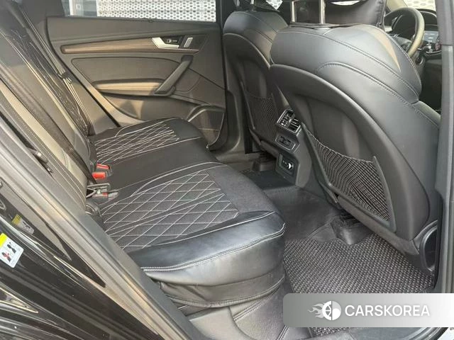 Audi Q5L 2024 Черный из Китая