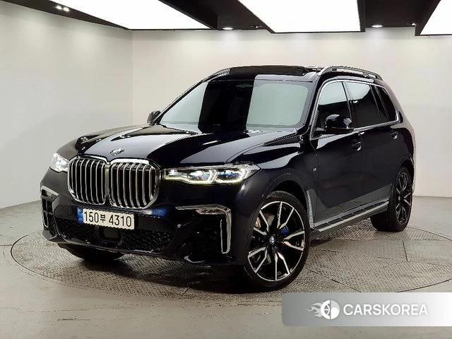 BMW X7 (G07) 2021 Черный из Кореи