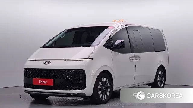 Hyundai Staria 2022 Белый из Кореи