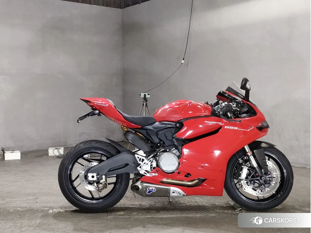 Проданный Ducati 899 PANIGALE 2013 из Японии