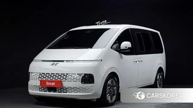 Hyundai Staria 2023 Белый из Кореи