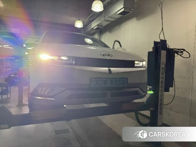 Hyundai Ionic 5 2024 Белый из Кореи