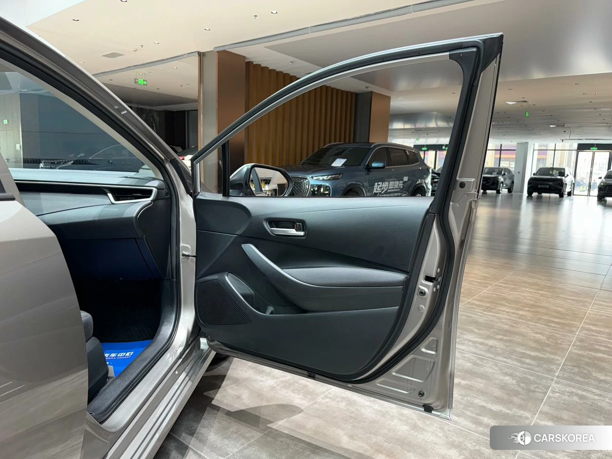 Toyota Corolla 2021 Шампань из Китая