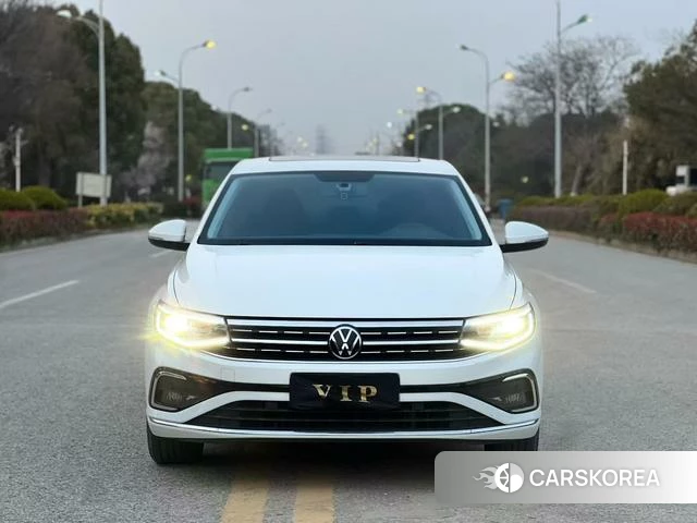 Volkswagen Bora 2024 Белый из Китая