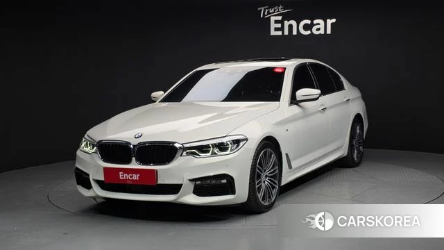 BMW 5 Series (G30) 2018 Белый из Кореи