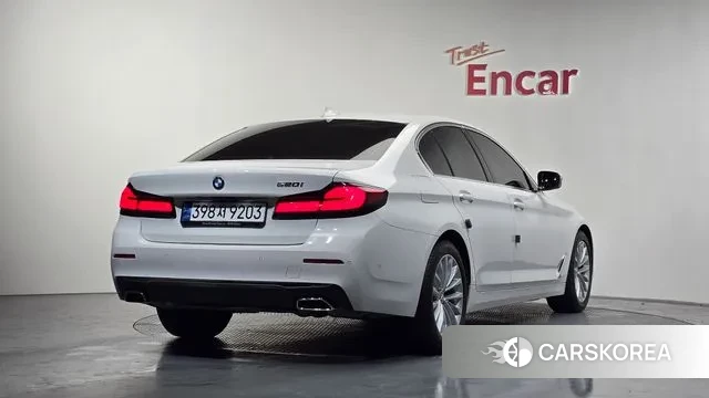 BMW 5 Series (G30) 2023 Белый из Кореи