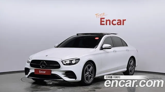 Mercedes-Benz E-Class W213 2023 Белый из Кореи