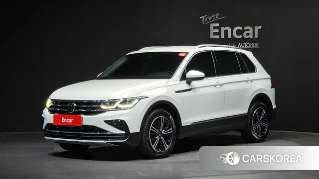 Volkswagen Tiguan second Generation 2022 Белый из Кореи
