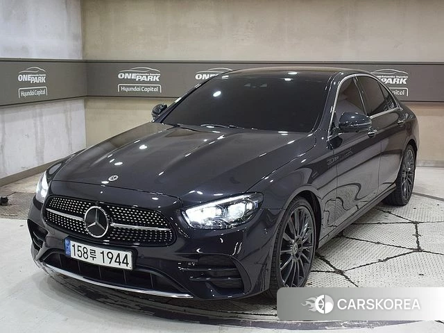 Mercedes-Benz E-Class W213 2022 Серый из Кореи