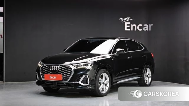 Audi Q3 (F3) 2023 Черный из Кореи