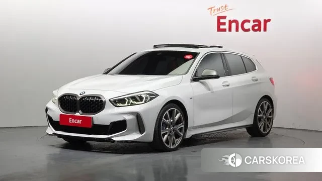 BMW 1 Series (F40) 2021 Белый из Кореи