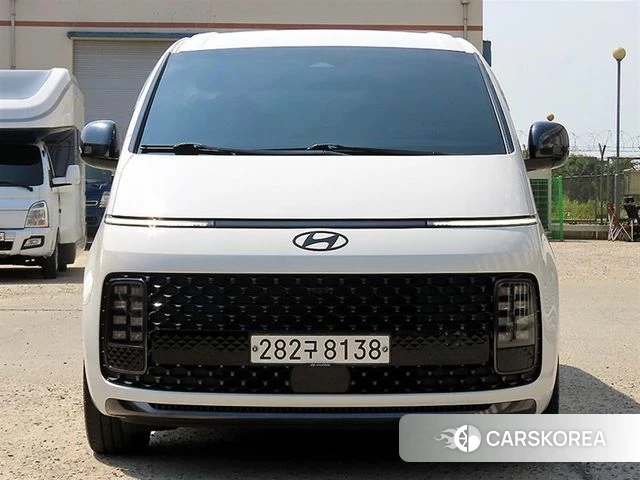 Hyundai Staria 2025 Белый из Кореи