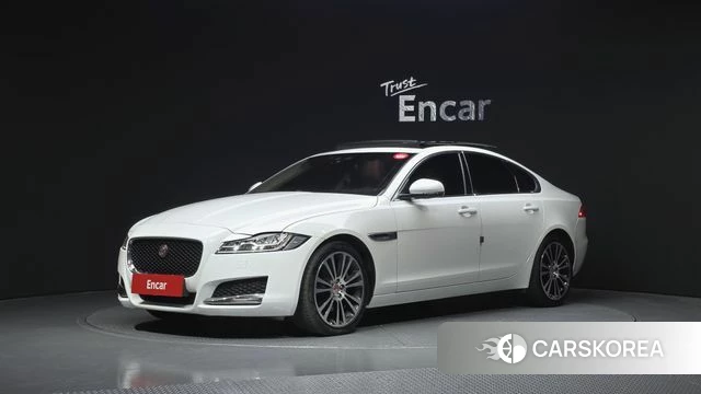 Jaguar XF (X260) 2018 Белый из Кореи