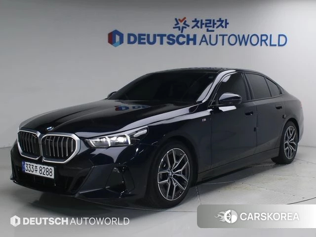 BMW 5 Series (G60) 2024 Черный из Кореи