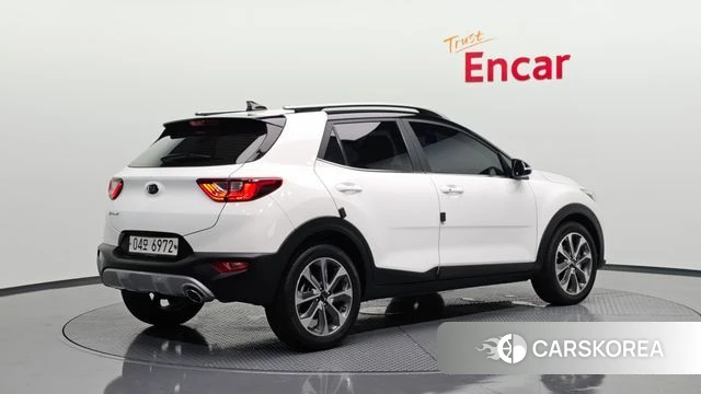 Kia Stonic 2019 Белый из Кореи