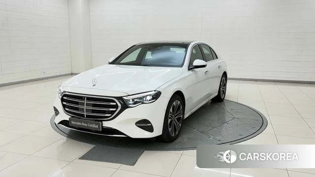 Mercedes-Benz E-Class W214 2025 Белый из Кореи