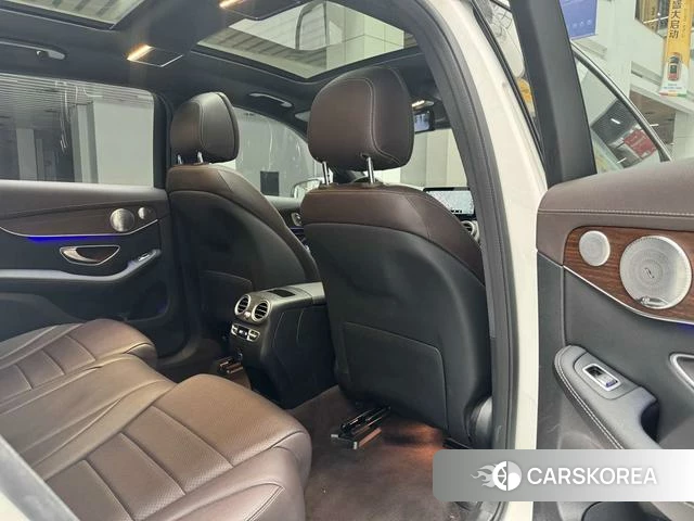 Mercedes-Benz GLC 2021 Белый из Китая