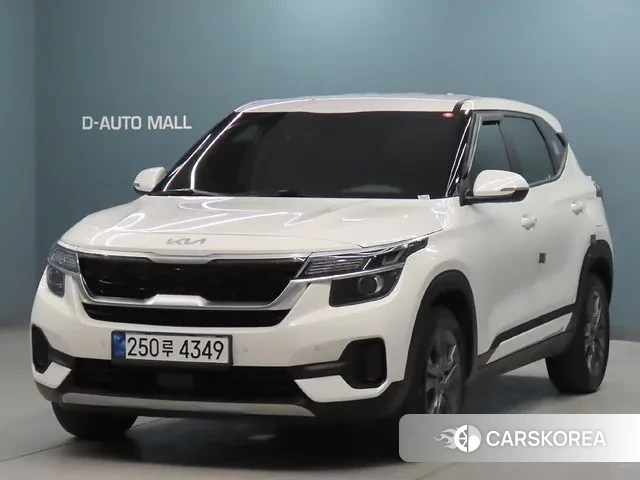 Kia Seltos 2022 Белый из Кореи