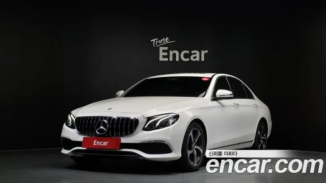 Mercedes-Benz E-Class W213 2019 Белый из Кореи