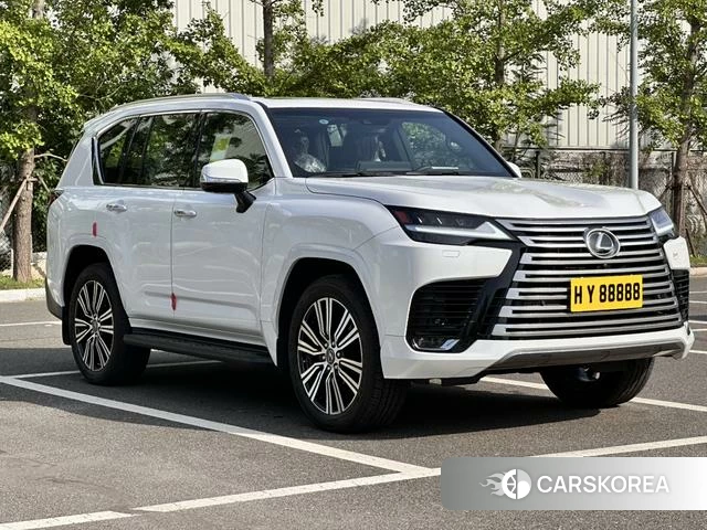 Lexus LX 2026 Белый из Китая