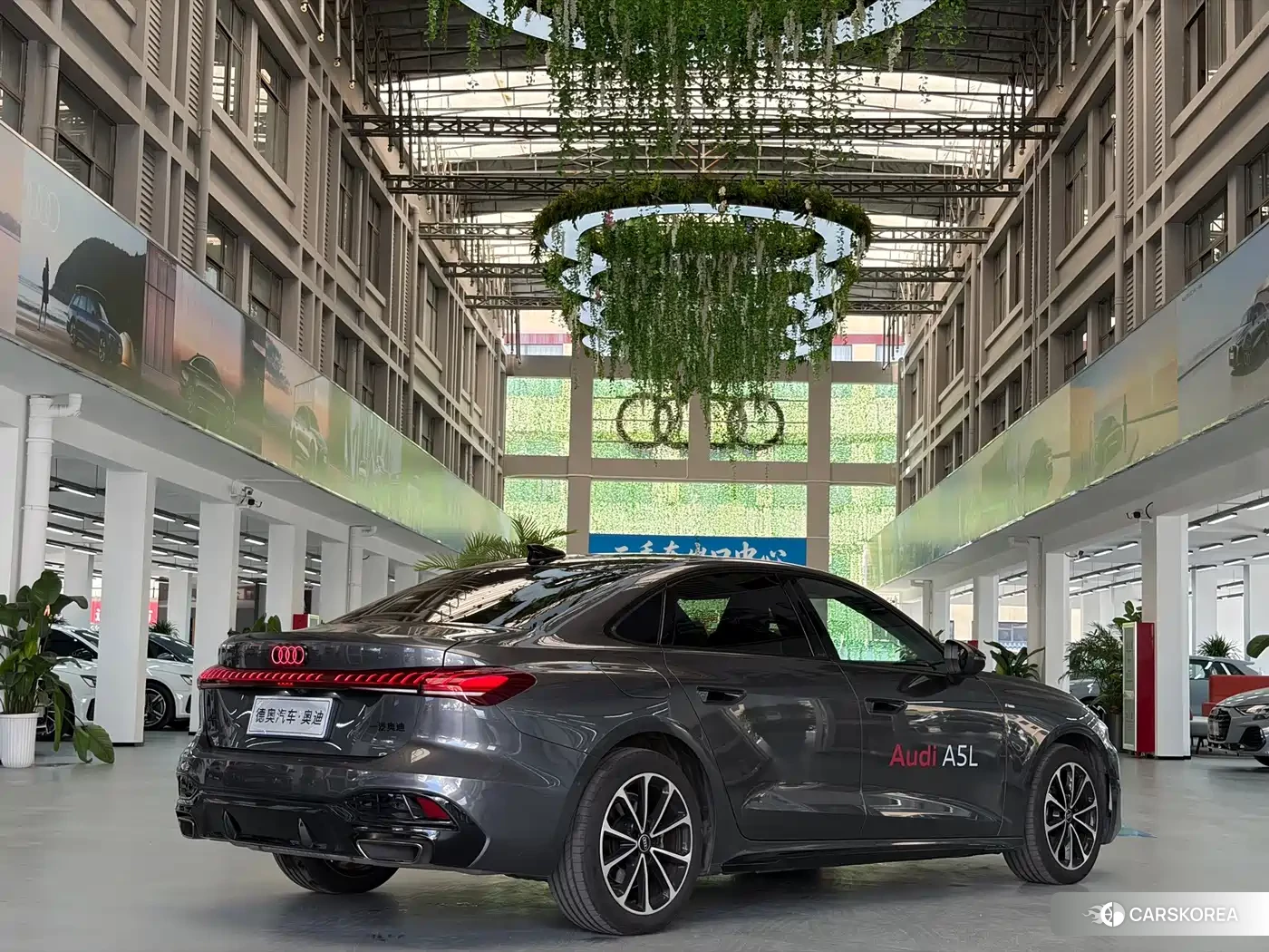 Audi A5L 2025 Silver/gray из Китая
