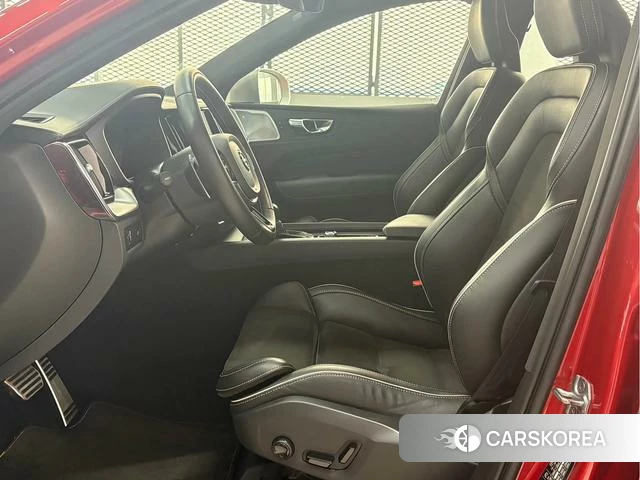Volvo XC60 2018 Красный из Китая