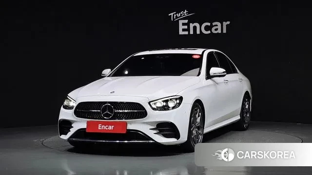 Mercedes-Benz E-Class W213 2021 Белый из Кореи