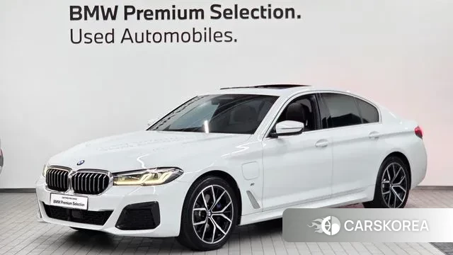 BMW 5 Series (G30) 2021 Белый из Кореи