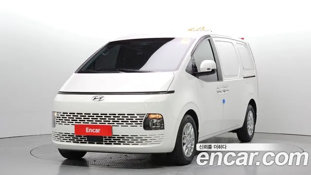 Hyundai Staria 2023 Белый из Кореи