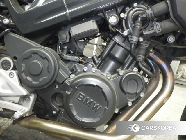 Engine photo