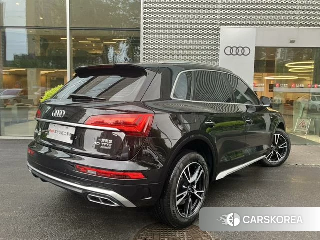 Audi Q5L 2025 Черный из Китая