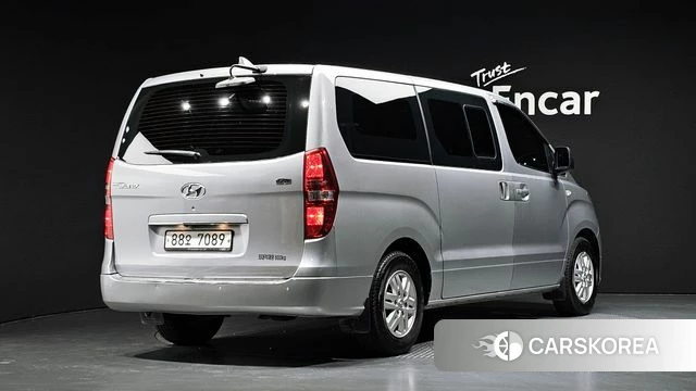 Hyundai The New Grand Starex 2018 Серебристо-серый из Кореи