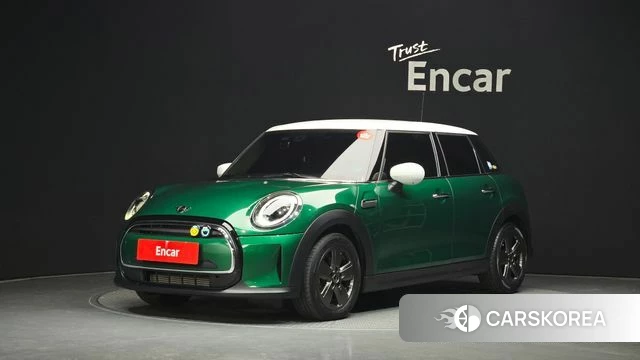 Mini Cooper 2022 Зеленый из Кореи