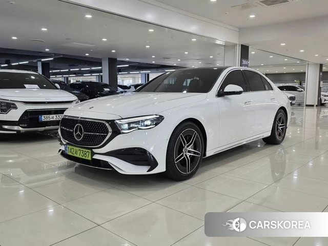 Mercedes-Benz E-Class W214 2025 Белый из Кореи