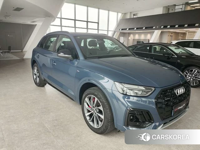 Audi Q5L 2025 Синий из Китая
