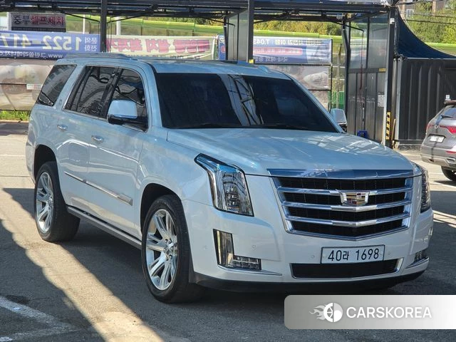 Cadillac Escalade 2018 Белый из Кореи