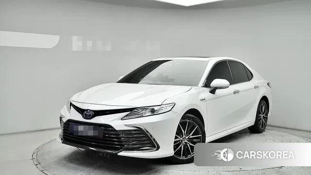 Toyota Camry (XV70) 2024 Белый из Кореи