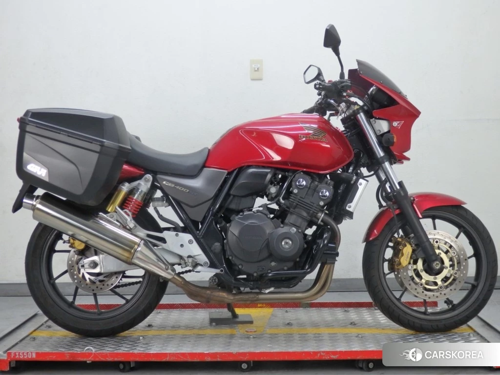 Проданный Honda CB400SF 2015 из Японии